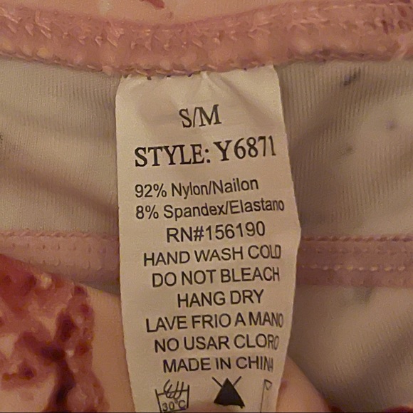 I sell pants for $10. Vendo pantalones a $10. - Picture 9 of 9